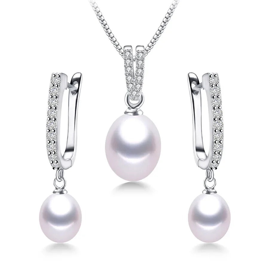 YWYC Horseshoe Freshwater Pearl Necklace and Earrings Set